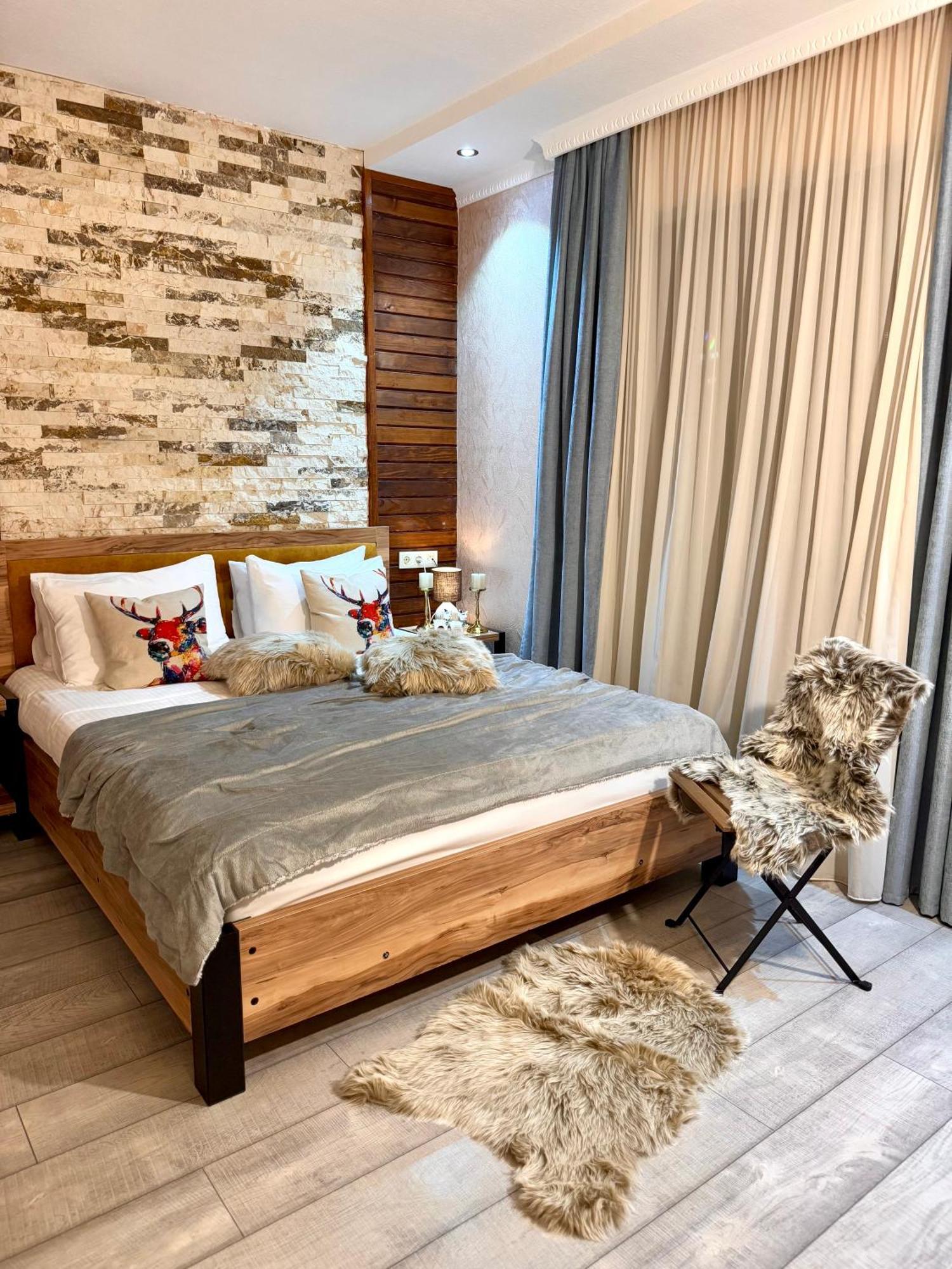 Hotel Gold Tower Mestia Dış mekan fotoğraf